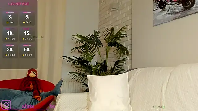 Miss--boo online show from 03-03-25, 06:33