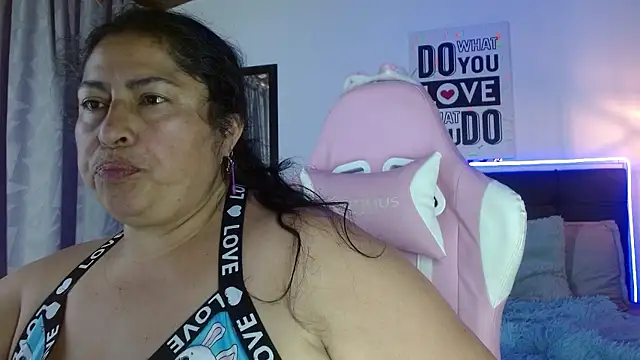 Keyla01  online show from 01-07-26, 05:59