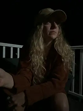 Snapshot of sage_love chatting on 10-05-25, 05:17 sage love online show from 10-05-25, 05:17