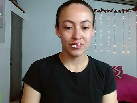 Olivia Bright online show from 02-24-26, 06:39