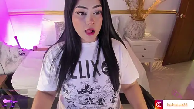 lucy26  online show from 01-18-25, 02:14