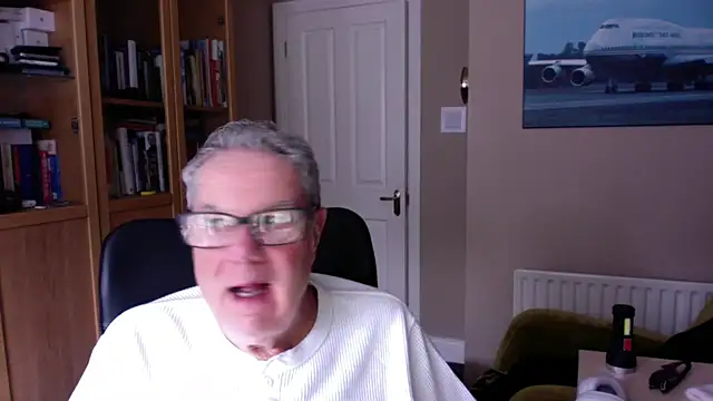 Snapshot of Oldpistolpete chatting on 12-26-24, 12:05 Oldpistolpete online show from 12-26-24, 12:05