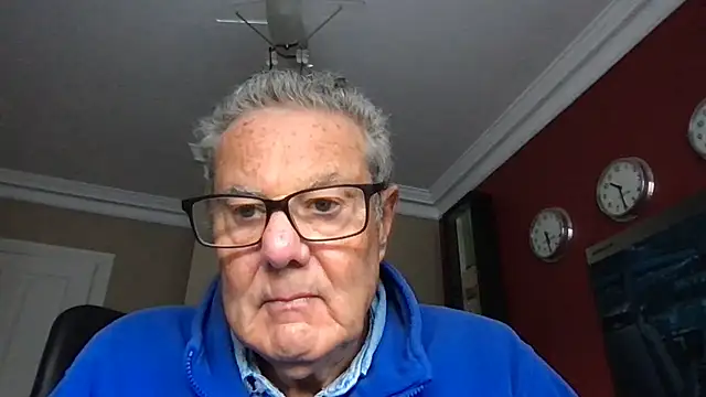 Snapshot of Oldpistolpete chatting on 02-05-25, 10:30 Oldpistolpete online show from 02-05-25, 10:30