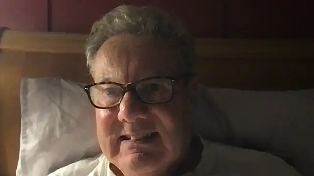 Snapshot of Oldpistolpete chatting on 10-12-25, 10:42 Oldpistolpete online show from 10-12-25, 10:42