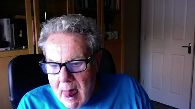 Snapshot of Oldpistolpete chatting on 10-17-25, 09:34 Oldpistolpete online show from 10-17-25, 09:34