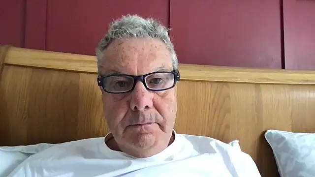 Snapshot of Oldpistolpete chatting on 06-16-26, 08:50 Oldpistolpete online show from 06-16-26, 08:50