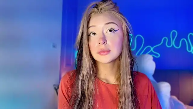 Snapshot of Sofly_s chatting on 06-03-26, 11:57 Sofly s online show from 06-03-26, 11:57