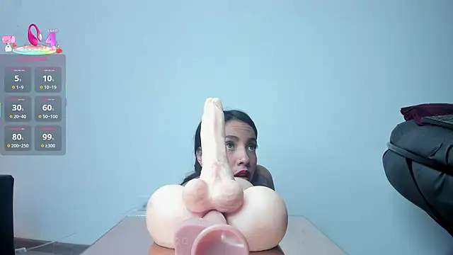 Snapshot of miss_vaiolette chatting on 03-21-25, 11:01 miss vaiolette online show from 03-21-25, 11:01