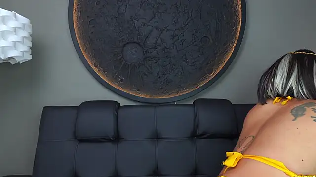 Snapshot of miss_vaiolette chatting on 09-12-25, 11:10 miss vaiolette online show from 09-12-25, 11:10