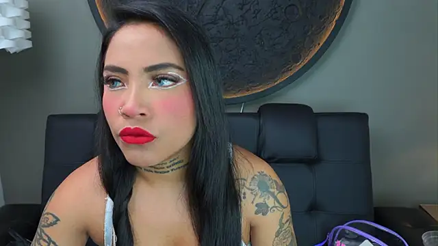 Snapshot of miss_vaiolette chatting on 09-24-25, 11:02 miss vaiolette online show from 09-24-25, 11:02