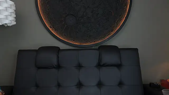 Snapshot of miss_vaiolette chatting on 10-18-25, 11:11 miss vaiolette online show from 10-18-25, 11:11