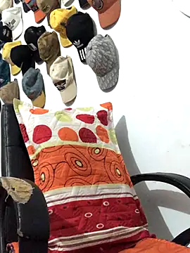 Cabetothepro online show from 11-14-25, 04:11