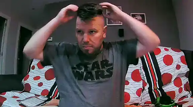 Snapshot of txan9876 chatting on 01-13-25, 01:45 txan9876 online show from 01-13-25, 01:45