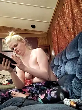 Snapshot of BadAssBitchMakayla chatting on 04-05-26, 05:10 BadAssBitchMakayla online show from 04-05-26, 05:10