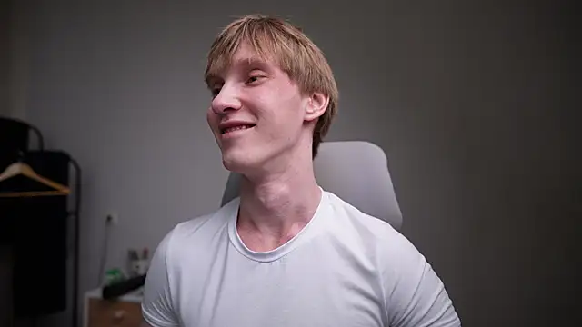 J Akira online show from 04-21-26, 10:10