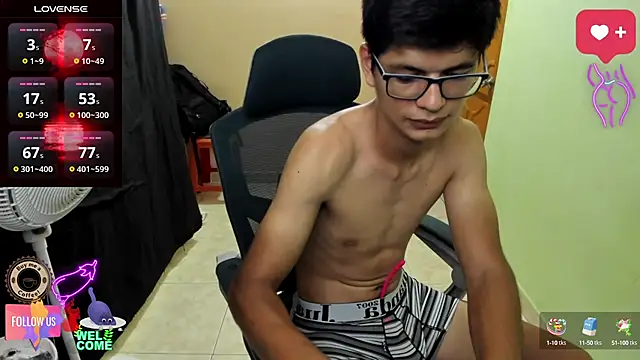 Snapshot of GoldenProject chatting on 10-06-25, 02:20 GoldenProject online show from 10-06-25, 02:20