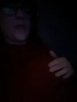 Snapshot of callmelouve chatting on 02-05-25, 10:22 callmelouve online show from 02-05-25, 10:22