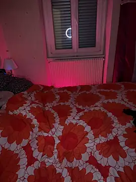 Snapshot of callmelouve chatting on 02-21-25, 11:21 callmelouve online show from 02-21-25, 11:21