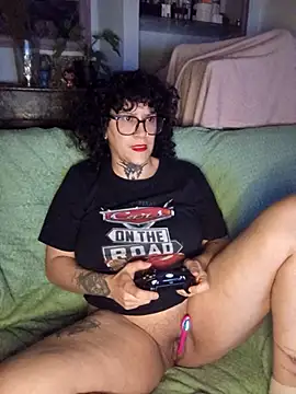 Snapshot of callmelouve chatting on 11-16-25, 04:45 callmelouve online show from 11-16-25, 04:45