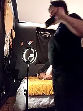 Snapshot of callmelouve chatting on 11-29-25, 03:26 callmelouve online show from 11-29-25, 03:26