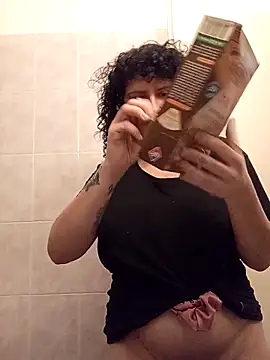 Snapshot of callmelouve chatting on 12-03-25, 06:39 callmelouve online show from 12-03-25, 06:39