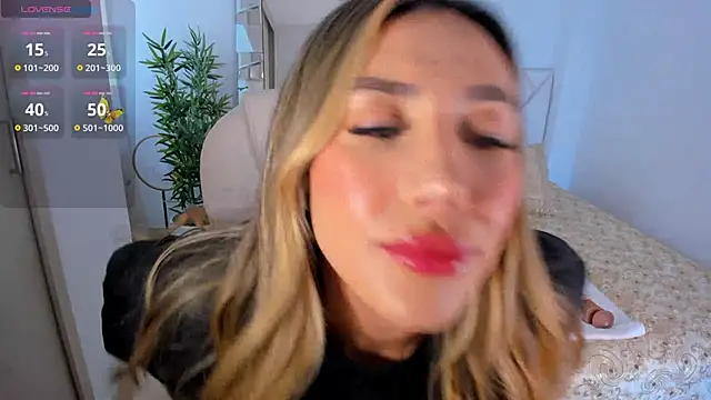 NiaBennet  online show from 02-01-25, 05:58