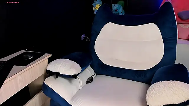 stelleknox  online show from 03-13-26, 10:16