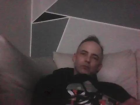 latinx44 online show from 10-27-25, 06:28