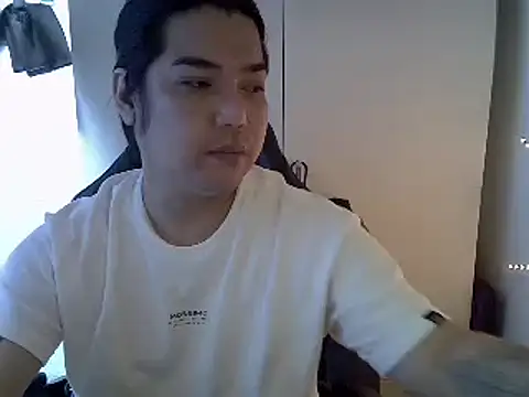 Snapshot of StrawberryWine07 chatting on 03-19-25, 02:27 StrawberryWine07 online show from 03-19-25, 02:27