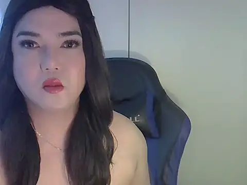 Snapshot of StrawberryWine07 chatting on 04-13-26, 05:29 StrawberryWine07 online show from 04-13-26, 05:29