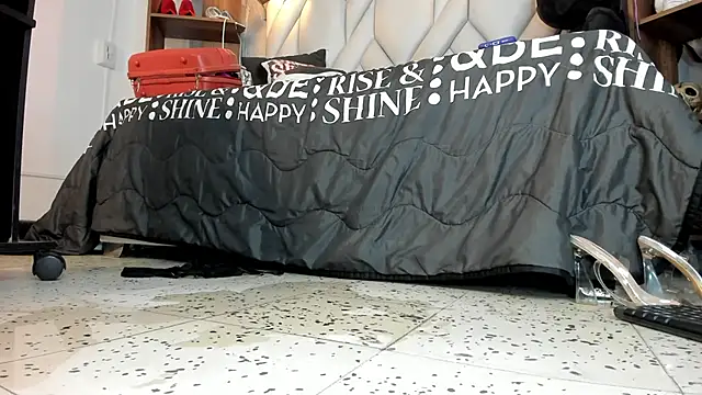 MirandaHaguen online show from 01-26-25, 03:48