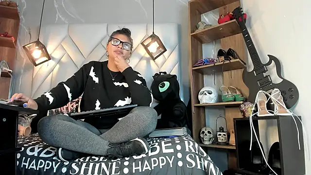 MirandaHaguen online show from 02-09-25, 01:03