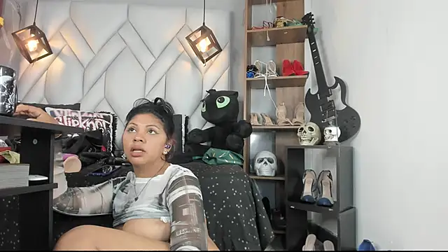 MirandaHaguen online show from 03-12-25, 03:46