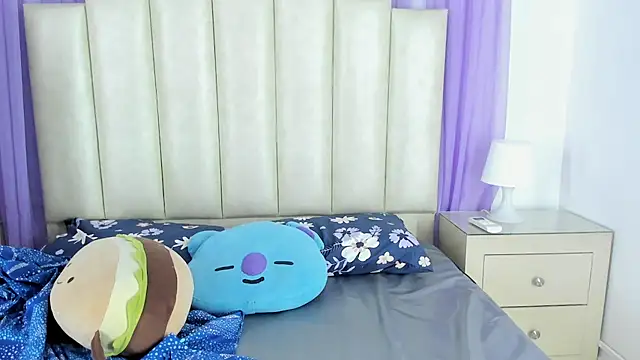 Snapshot of mollieblue69 chatting on 01-09-25, 06:15 mollieblue69 online show from 01-09-25, 06:15