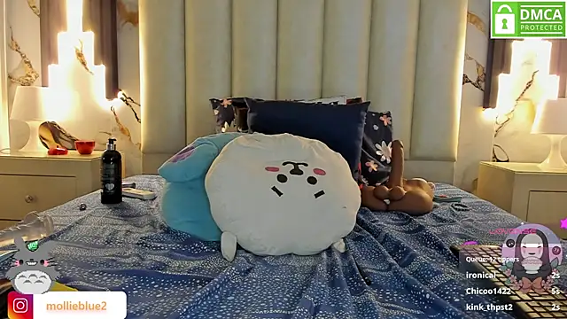 Snapshot of mollieblue69 chatting on 02-05-25, 07:10 mollieblue69 online show from 02-05-25, 07:10