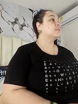 Snapshot of mollieblue69 chatting on 11-04-25, 12:59 mollieblue69 online show from 11-04-25, 12:59