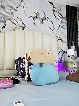 Snapshot of mollieblue69 chatting on 11-15-25, 12:56 mollieblue69 online show from 11-15-25, 12:56