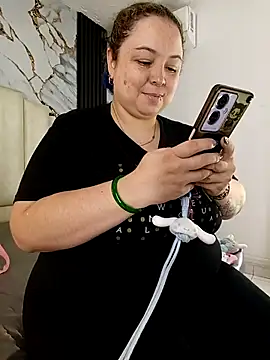 Snapshot of mollieblue69 chatting on 11-24-25, 12:49 mollieblue69 online show from 11-24-25, 12:49