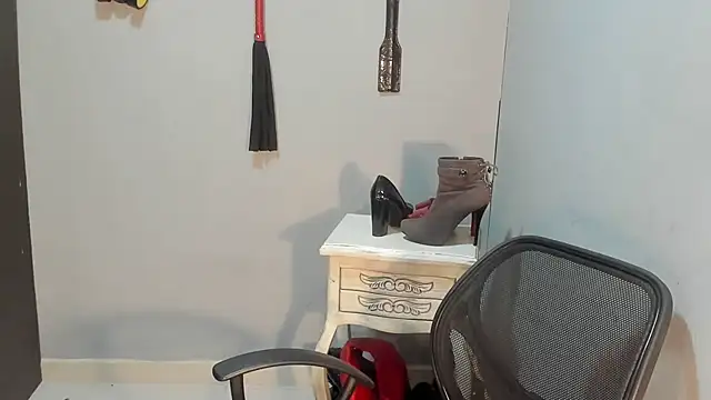 sandyquinnxx online show from 04-10-26, 05:17