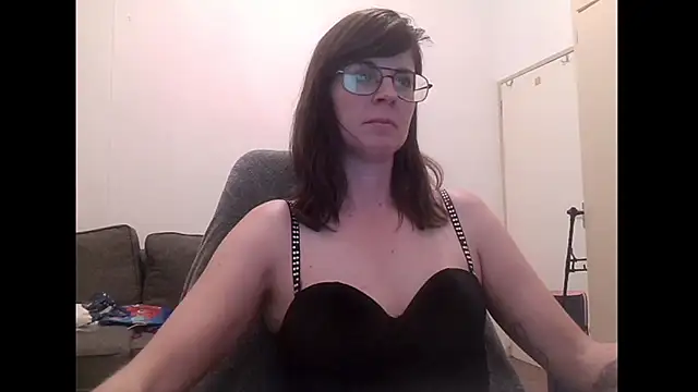 SavannaGirly online show from 01-13-26, 05:40