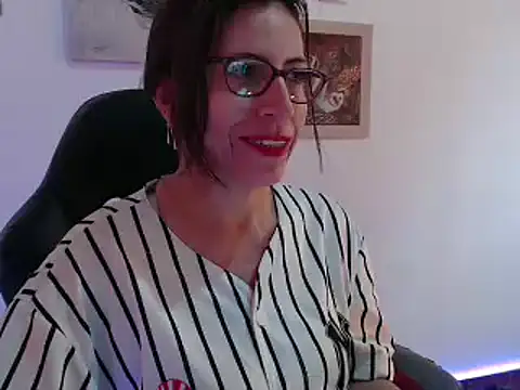 Chayla Ruiz online show from 12-26-24, 01:10