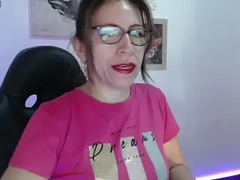 Chayla Ruiz online show from 01-11-25, 12:40