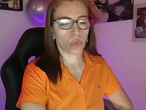 Chayla Ruiz online show from 03-08-25, 01:47