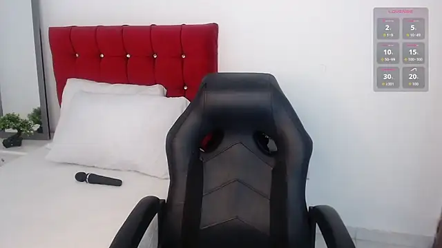 Wanda Milf online show from 04-27-26, 07:01