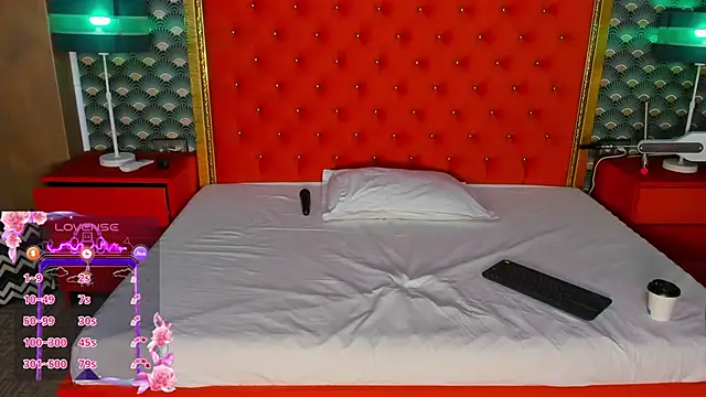 Snapshot of VallerieJones chatting on 02-26-25, 10:26 VallerieJones online show from 02-26-25, 10:26