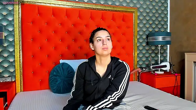 Snapshot of VallerieJones chatting on 03-13-25, 04:05 VallerieJones online show from 03-13-25, 04:05