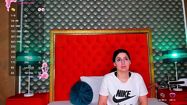 Snapshot of VallerieJones chatting on 03-22-25, 03:52 VallerieJones online show from 03-22-25, 03:52