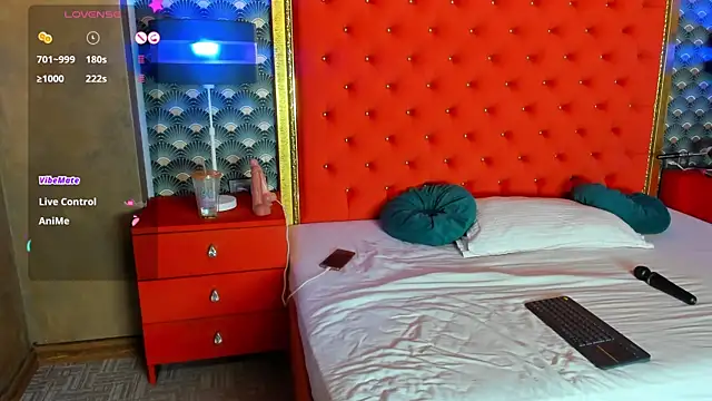 Snapshot of VallerieJones chatting on 11-13-25, 04:11 VallerieJones online show from 11-13-25, 04:11