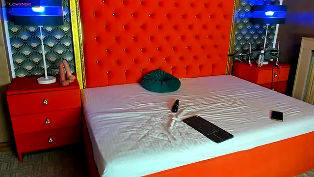 Snapshot of VallerieJones chatting on 11-14-25, 05:17 VallerieJones online show from 11-14-25, 05:17