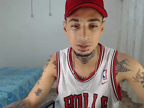 emiliano hottt online show from 12-05-25, 05:05